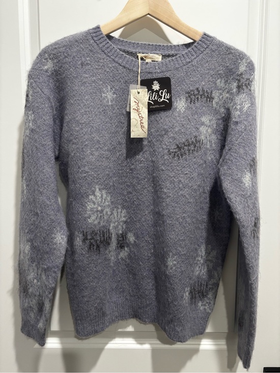 Mystree Sweaters - NWT Mystree Lavender Heather Snowflake Crewneck Sweater